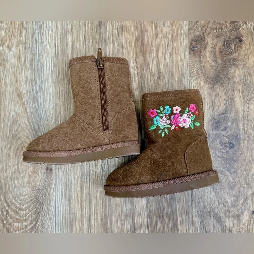Tucker + Tate Embroidered Shearling Style Boots Girls Size 6